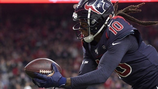 DeAndre Hopkins' 16 points sinks Alcoholniks