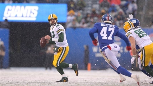 Aaron Rodgers leads Lo Pan's House of Dim Sum in an easy win