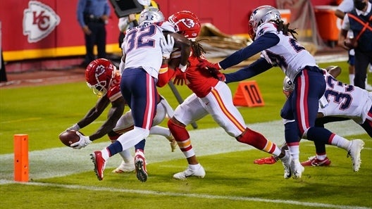 Tyreek Hill produces 9 points to lead Black Micahs in victory