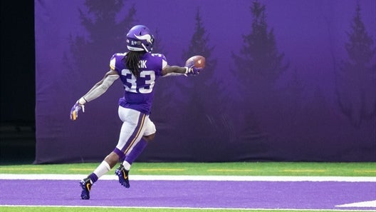 Dalvin Cook scores 25 points to help put away Big Tex's Pillow Biters