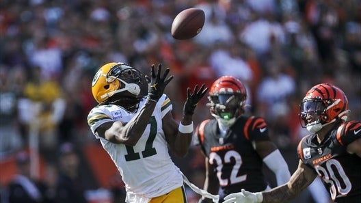 Davante Adams helps Big Tex's Pillow Biters barely triumph over Homesick Abortions