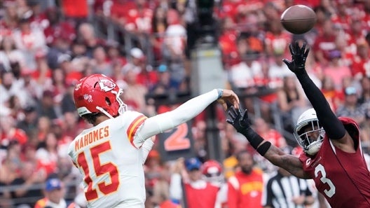 Patrick Mahomes drops 32 points in leading Whitney Houston's Cocaine Choo-choo Train to victory