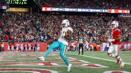 Jerrays Jerryatricians wins despite leaving Raheem Mostert's 18 points on the bench