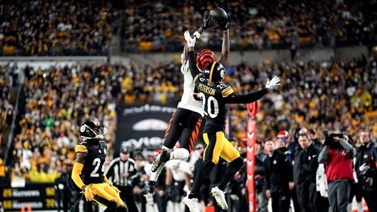 Tee Higgins's 14 points help get Space Lords back on track