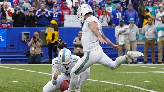 Jason Sanders helps The Brainers cruise to victory